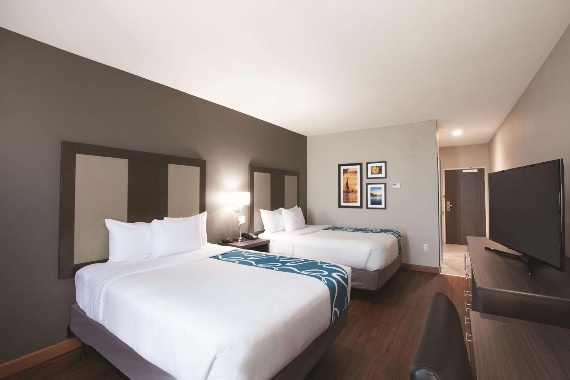 Queen Room with Two Queen Beds - Mobility Access/Non-Smoking