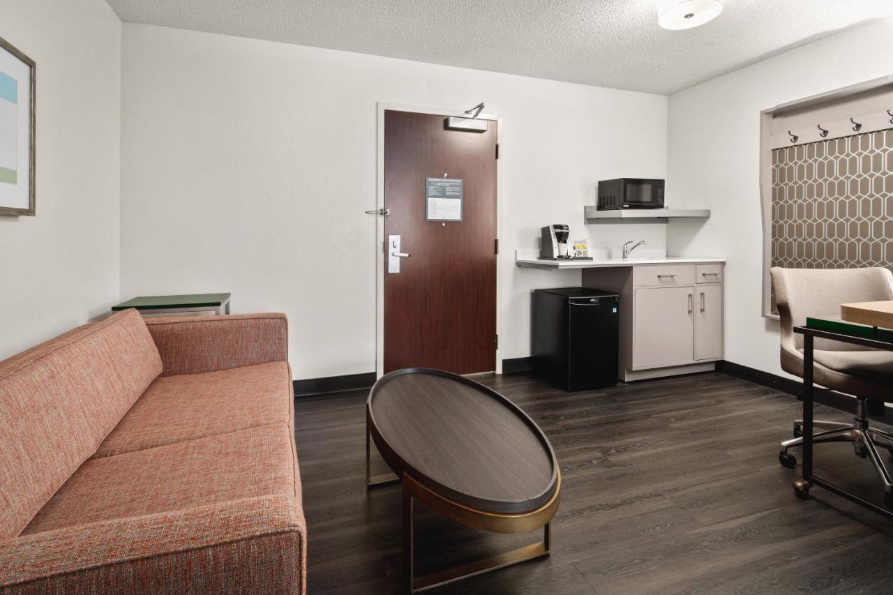 Premium King Room with Sofa Bed