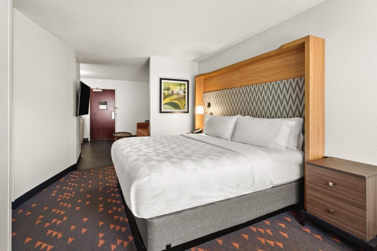 King Suite with Sofa Bed