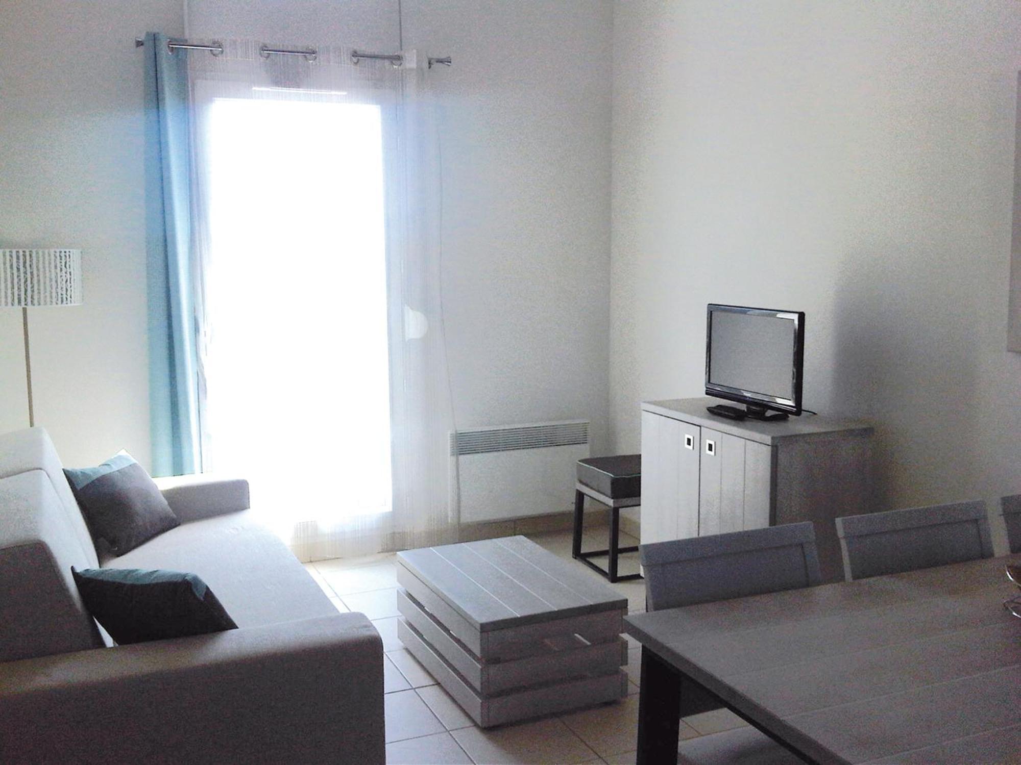 One-Bedroom Apartment (4 Adults),1643764203:JPEG