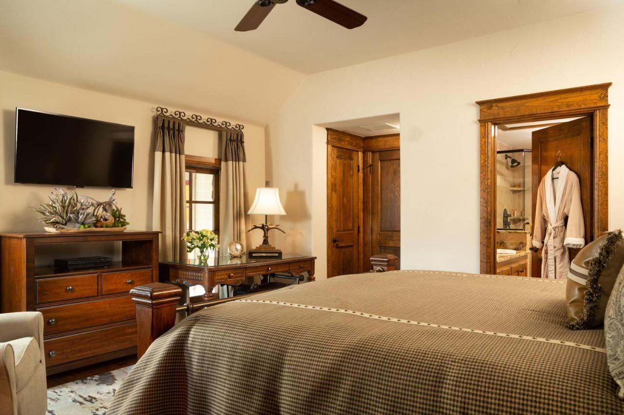 King Room with Whirlpool