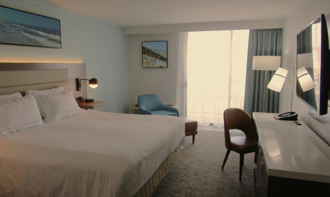 King Room with Side Beach View