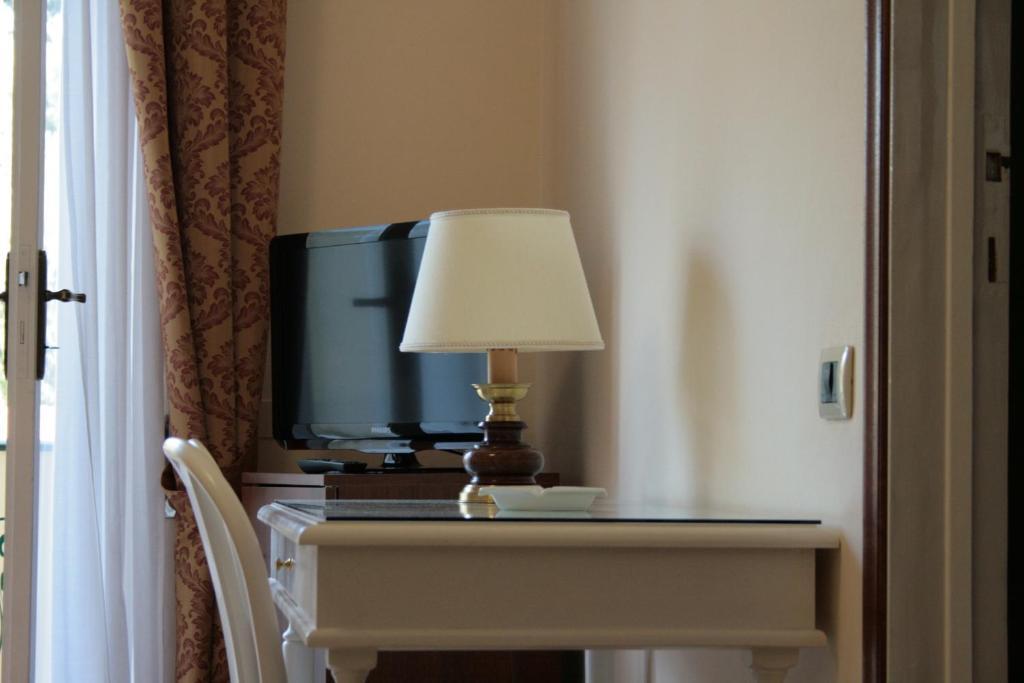Superior Double Room,402825063:JPEG