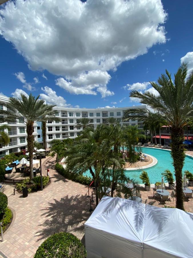 Apartamento com Vista da Piscina