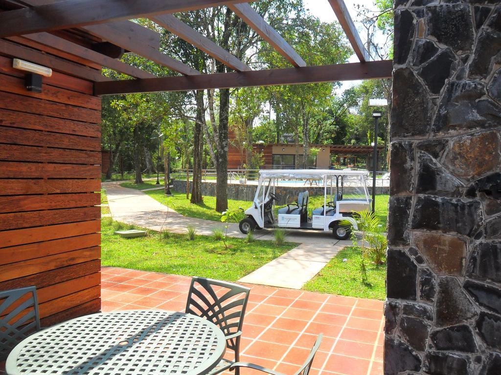Casa de Campo com Vista para o Jardim