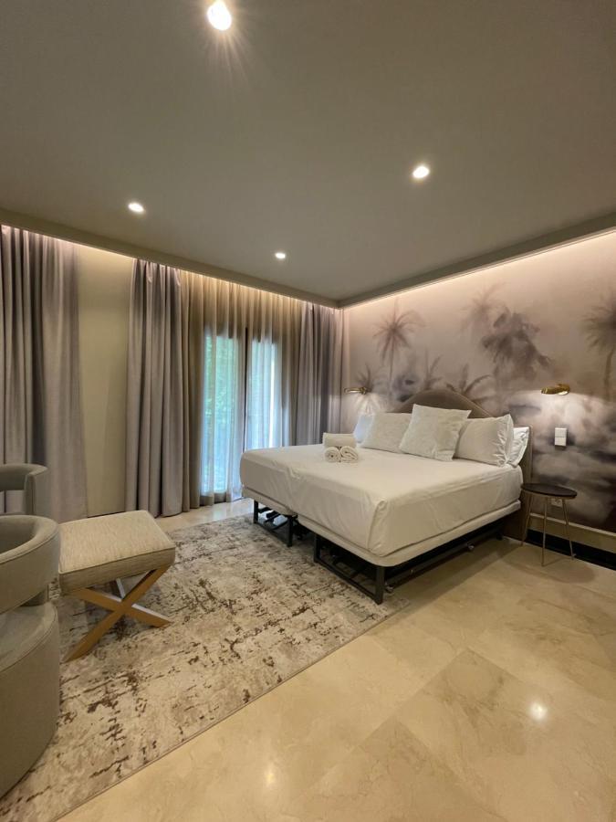 Family Room,1593053421:JPEG