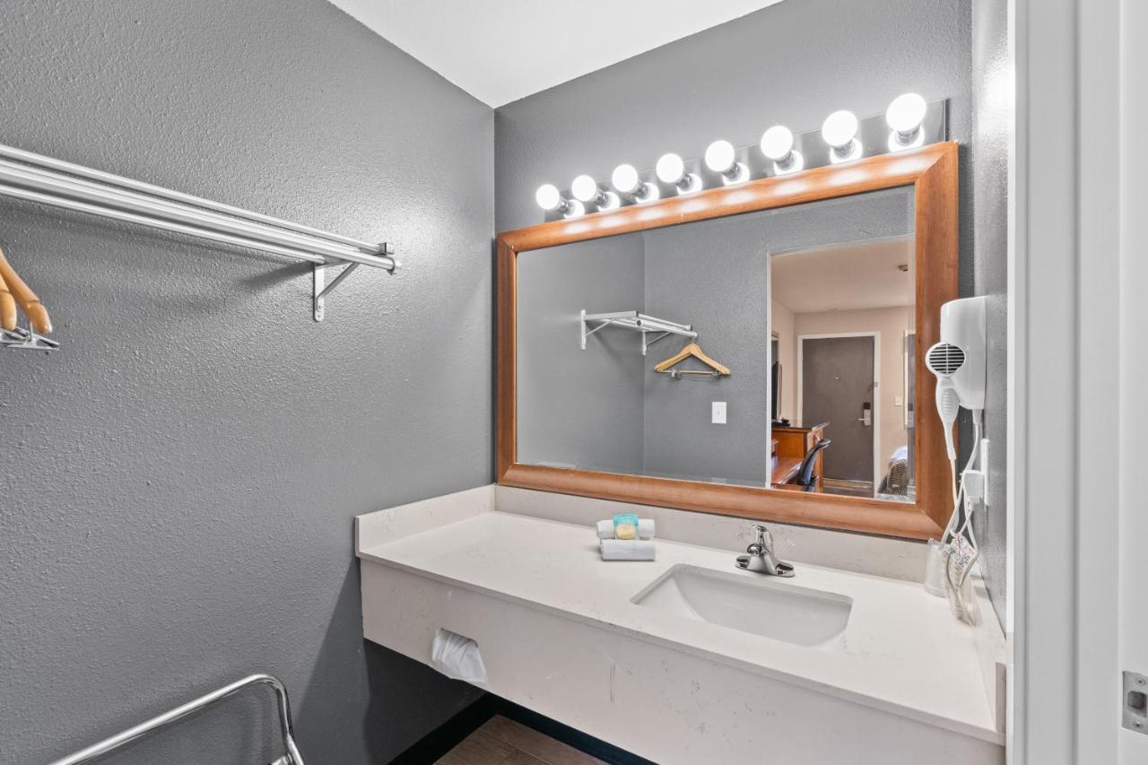 Double Room - Non-Smoking