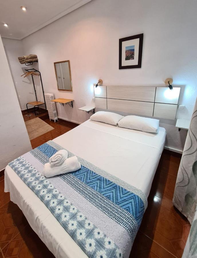 Basic Double Room,1300613344:JPEG