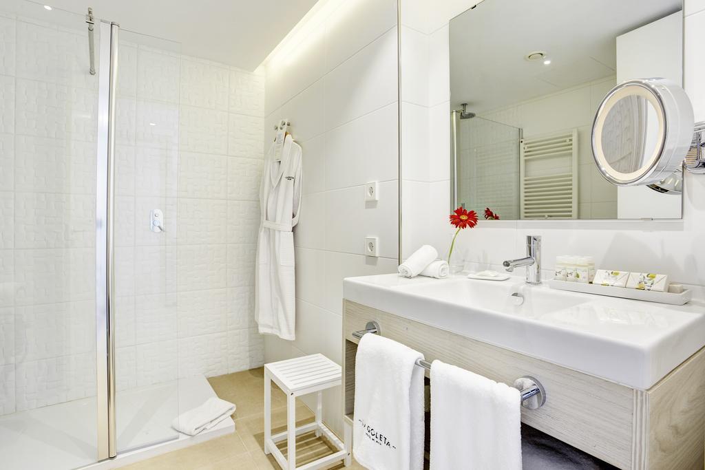 Superior Zimmer mit Balkon und direktem Meerblick
