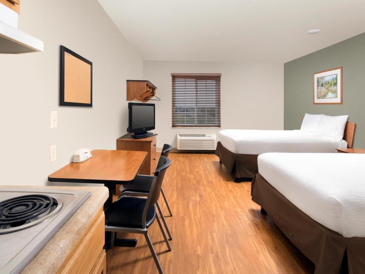 Double Room with Two Double Beds - Non-Smoking
