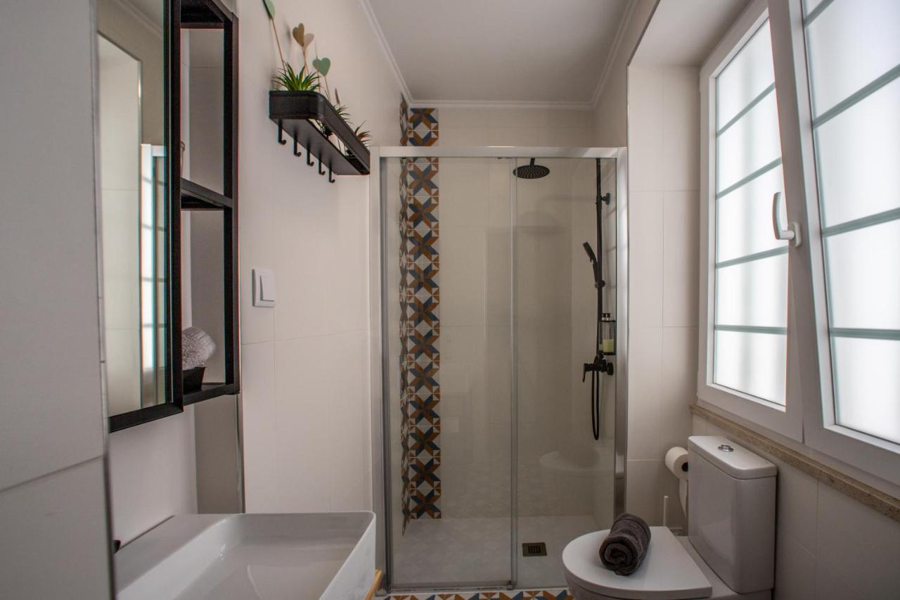 Quarto Deluxe (2 Adultos + 1 Criança)