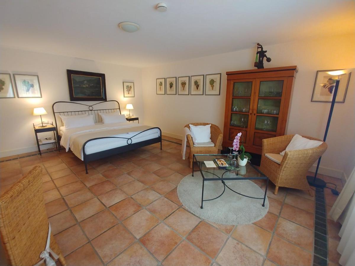 Standard Suite - GRABEN,1307515528:JPEG