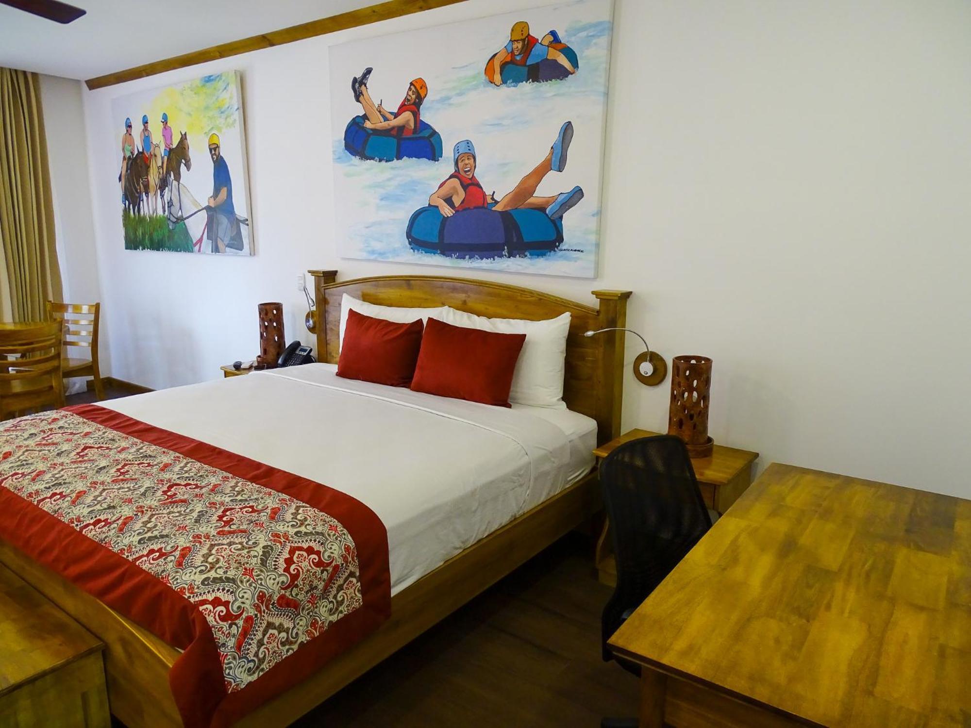 Suite with Mountain View