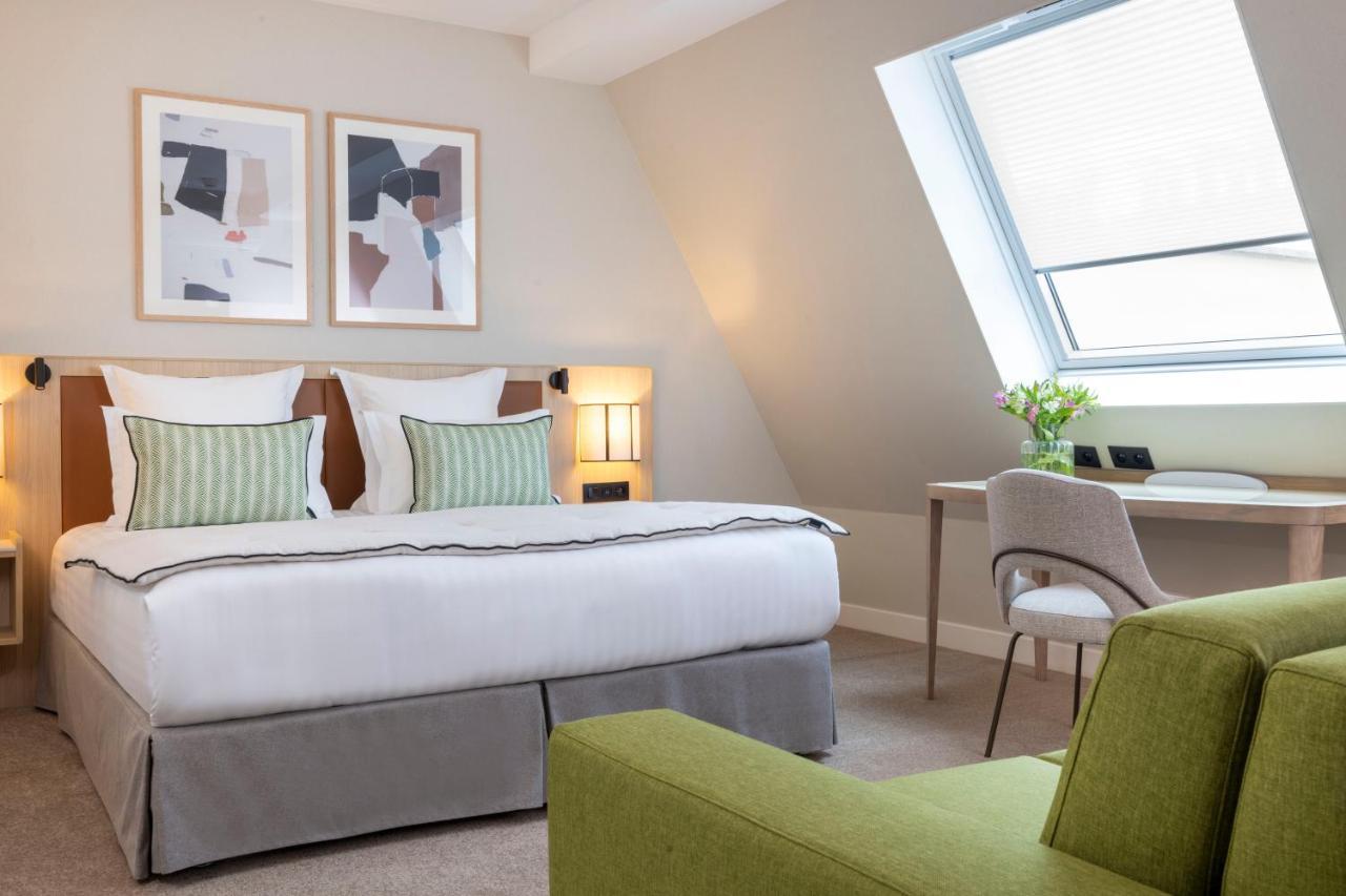 Junior Suite,1310659846:JPEG