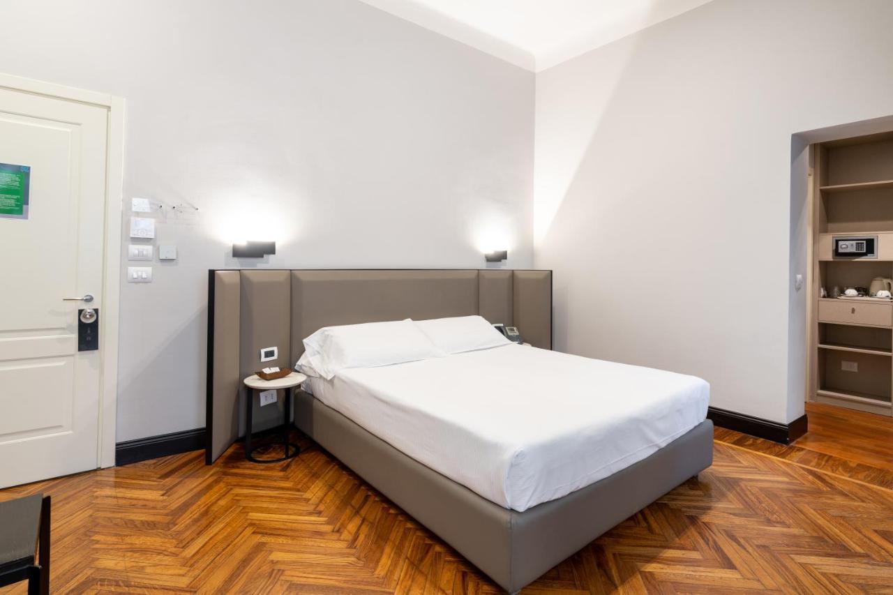 Quarto Duplo