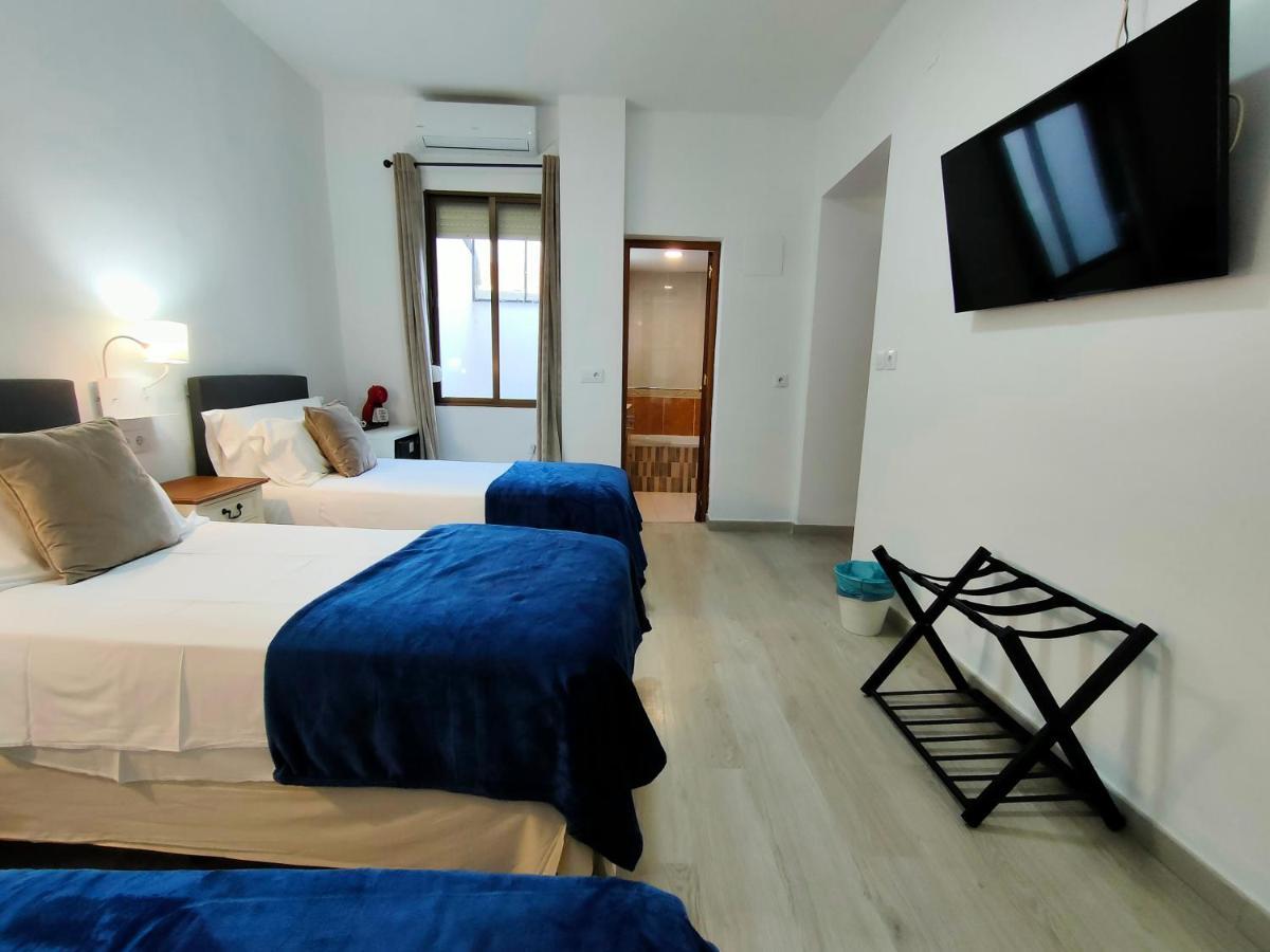 Quarto Twin com Cama Extra