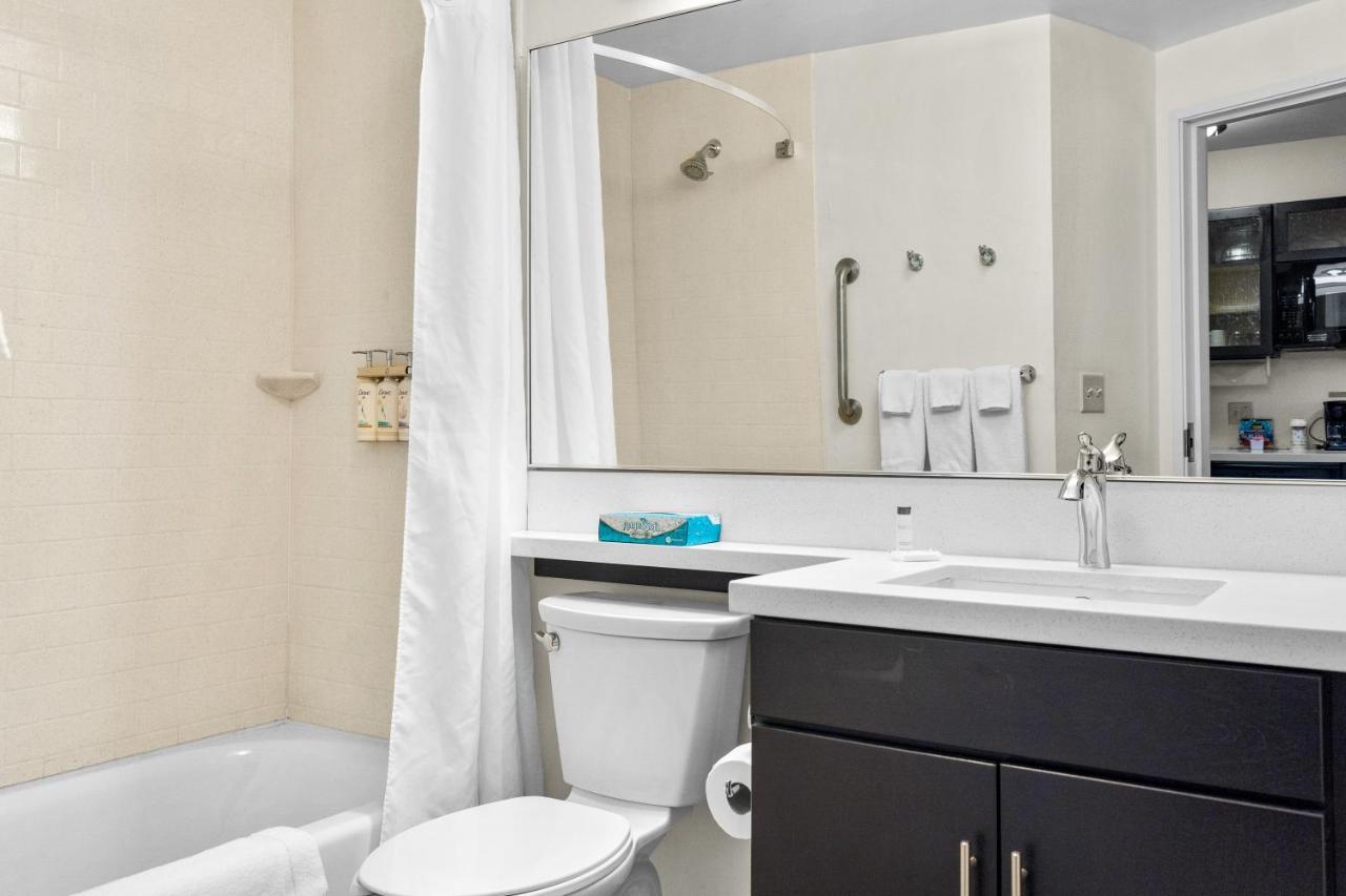 King Studio Suite