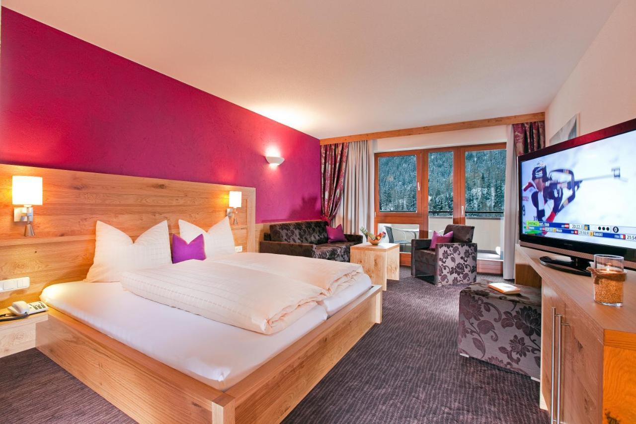 Junior Suite with Balcony,1534442830:JPEG