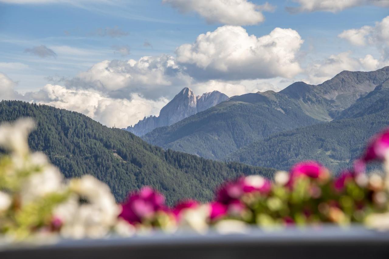 Familienzimmer mit Bergblick