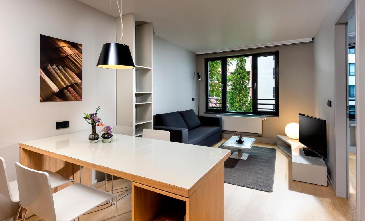 One-Bedroom Apartment (2 Adults + 1 Child),1588534408:JPEG