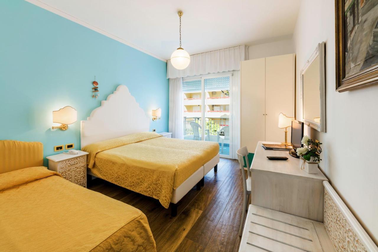 Dreibettzimmer