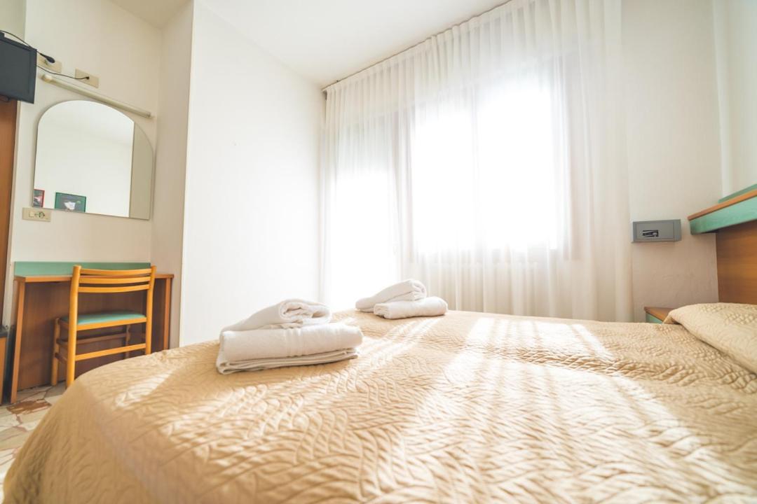 Double or Twin Room,1321306663:JPEG