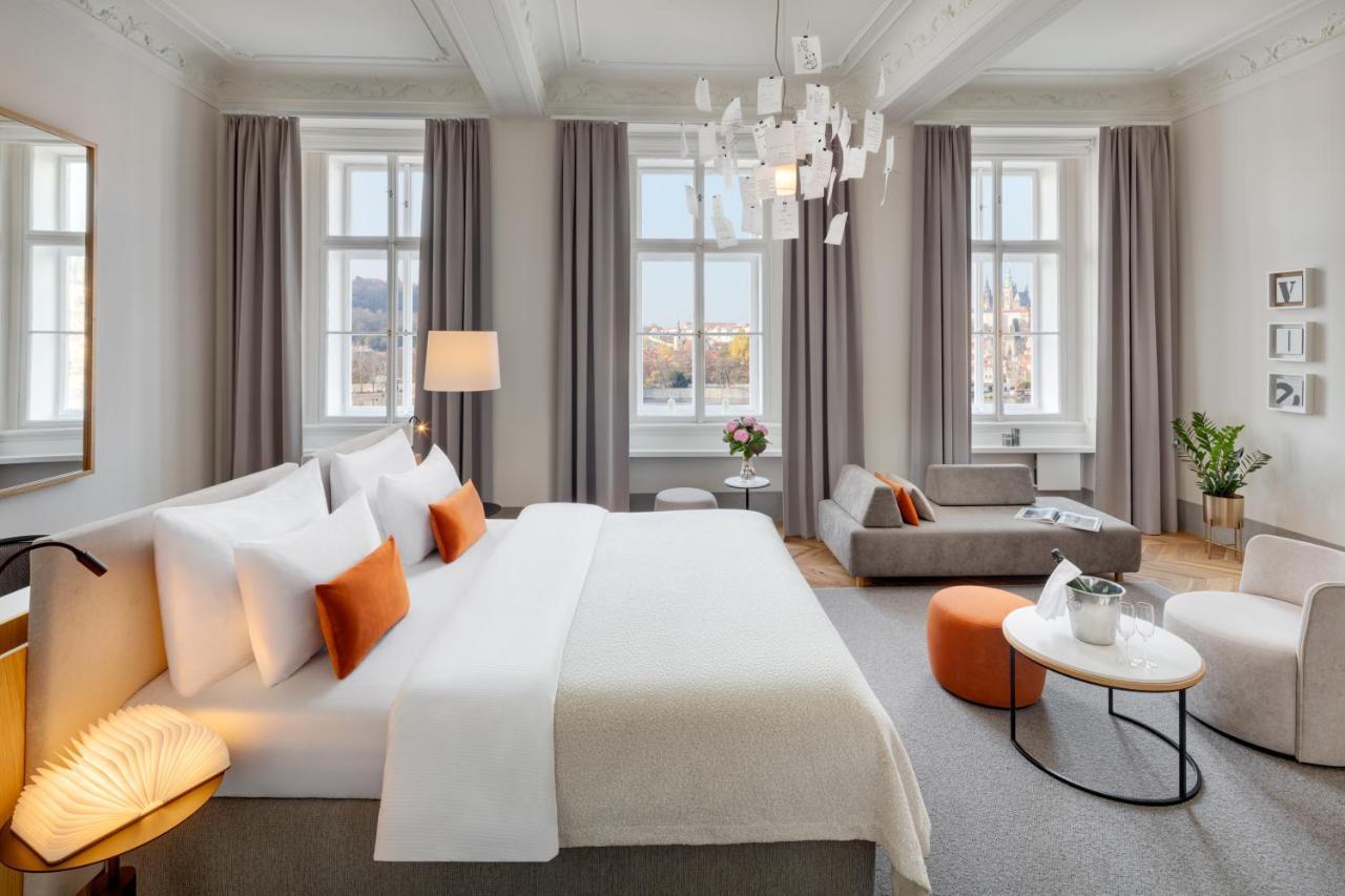 Suite Real con vistas al castillo