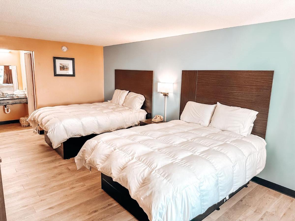 Queen Room with Two Queen Beds