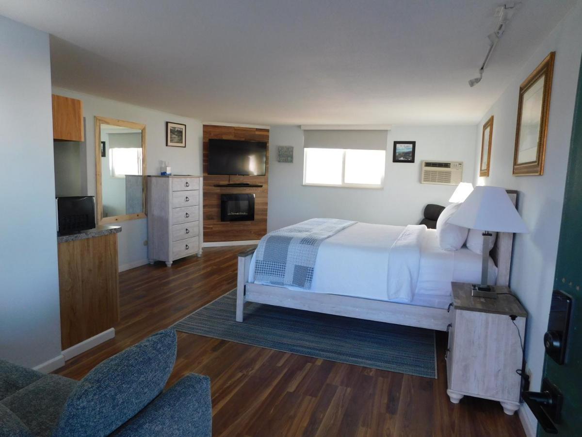 Steamboat King Suite