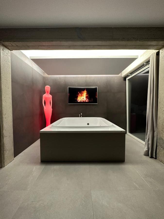 King Suite with Spa Bath,1592188301:JPEG