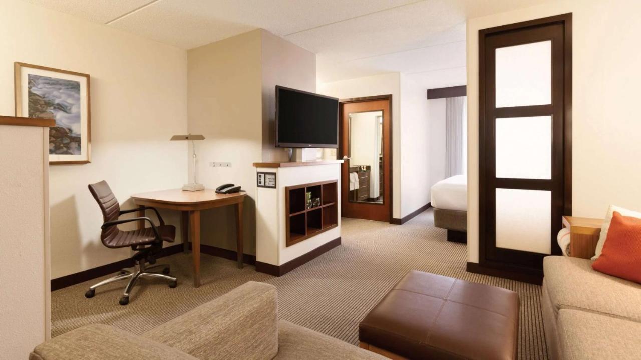 Guestroom King Roll Shower Mobility Accessible
