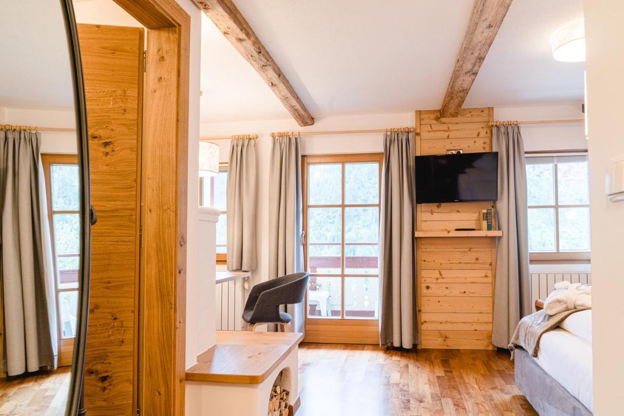 Budget Double Room,709387414:JPEG