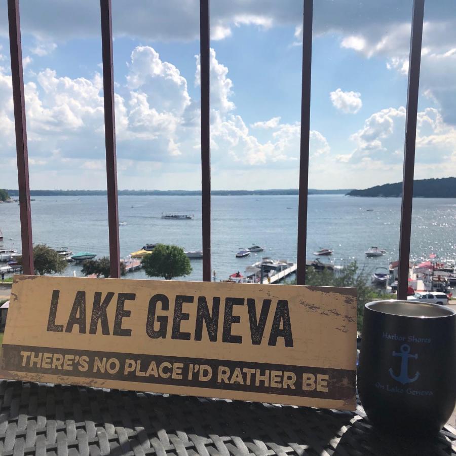 2 Queen Beds Lakeview - Upper Floor - Balcony - 3rd - 5th Floor with unobstructed view