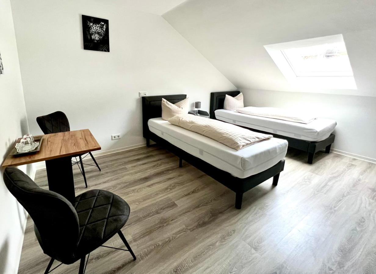 Large Twin Room,1342587221:JPEG