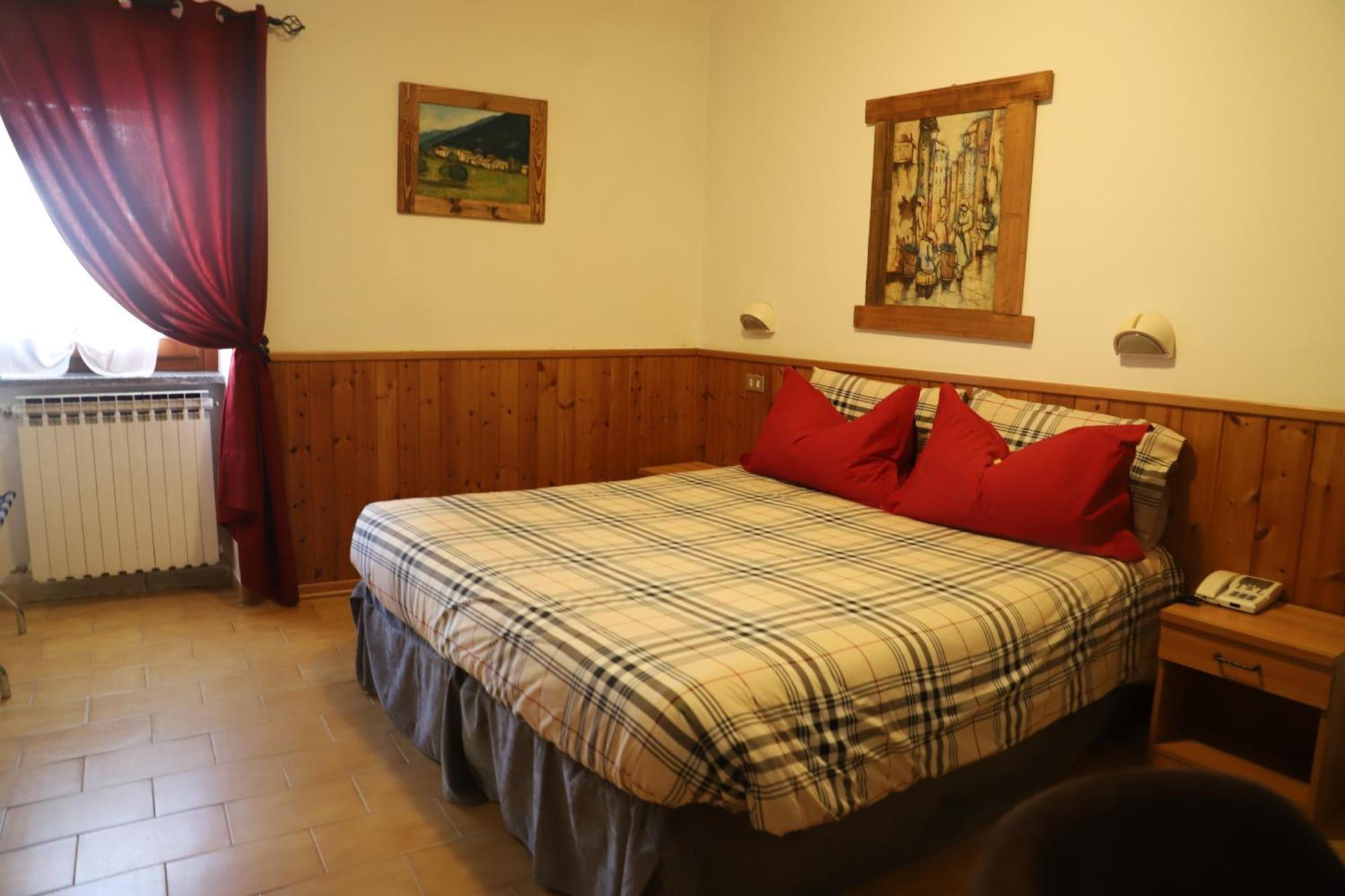 Standard Double or Twin Room,1342799567:JPEG