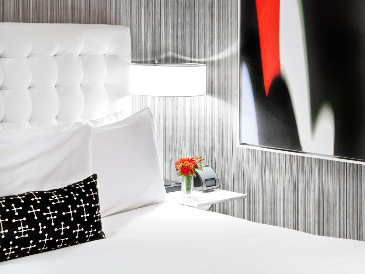 Quarto com Cama King-size - Acesso a Pessoas com Mobilidade Condicionada