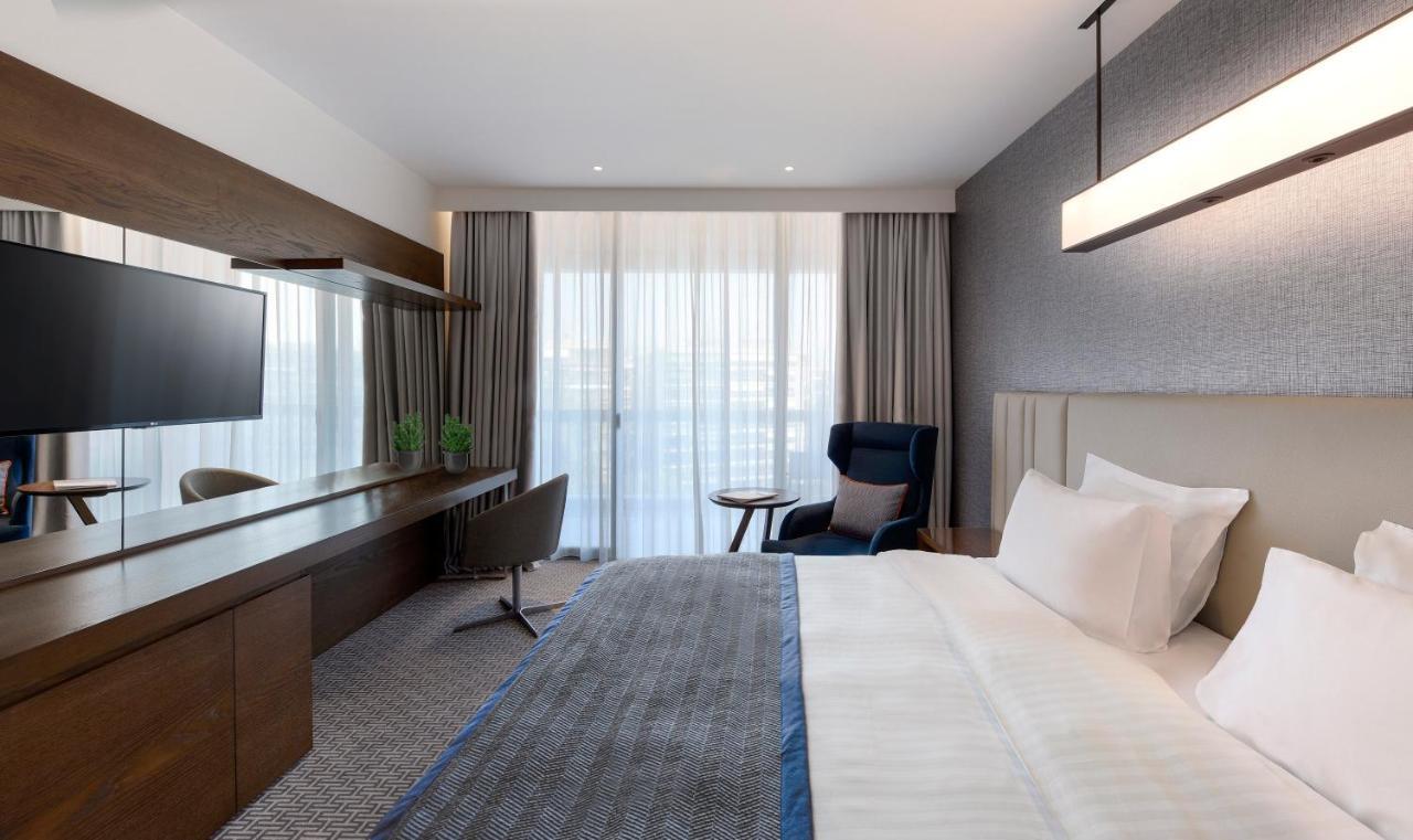 Premium Room with City View,1346218364:JPEG