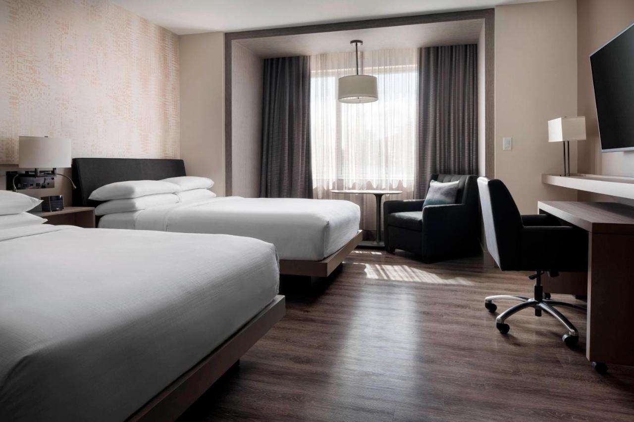 Queen Room with Two Queen Beds and View