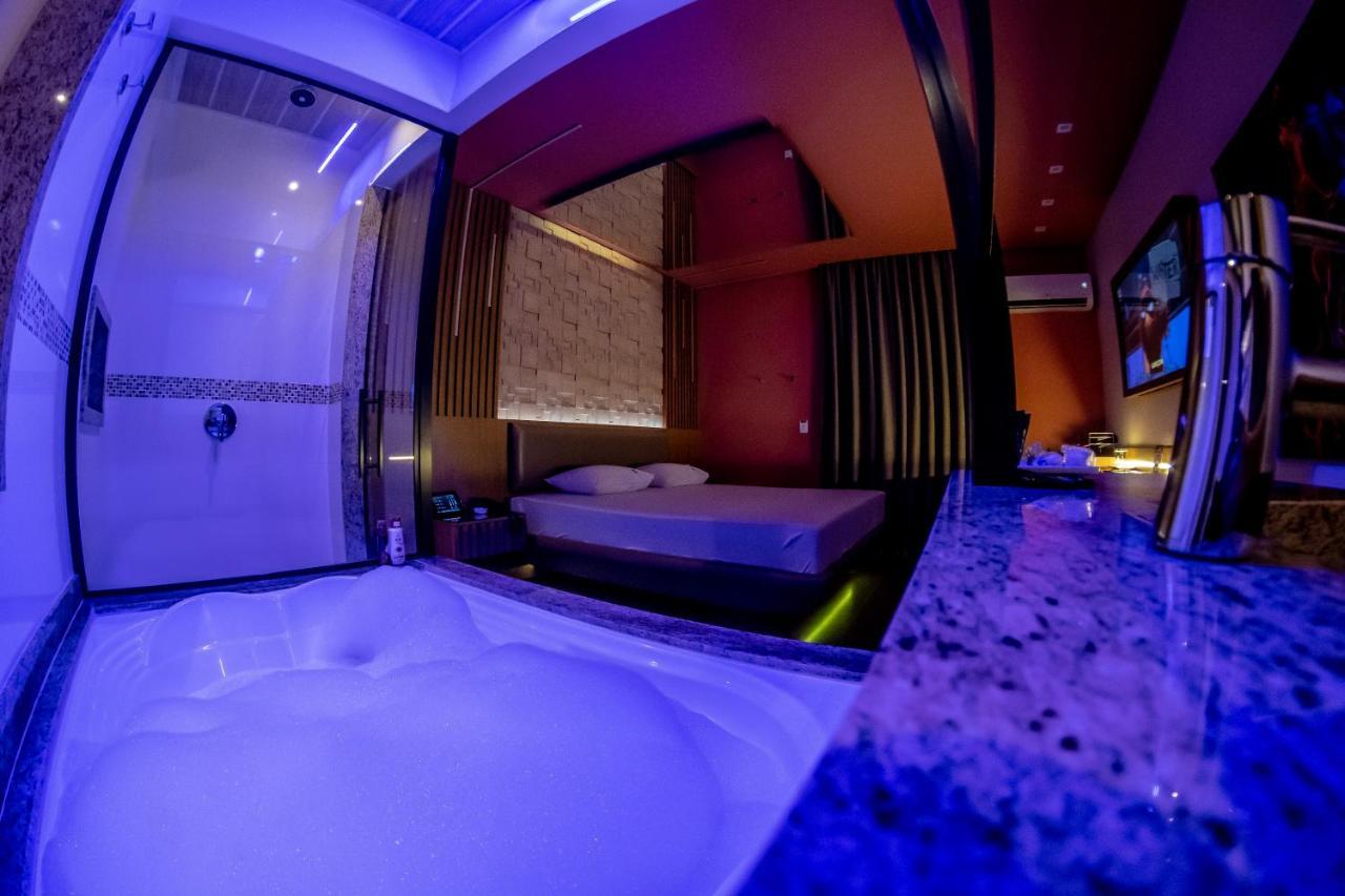 Quarto Duplo Luxuoso com Banheira de Hidromassagem