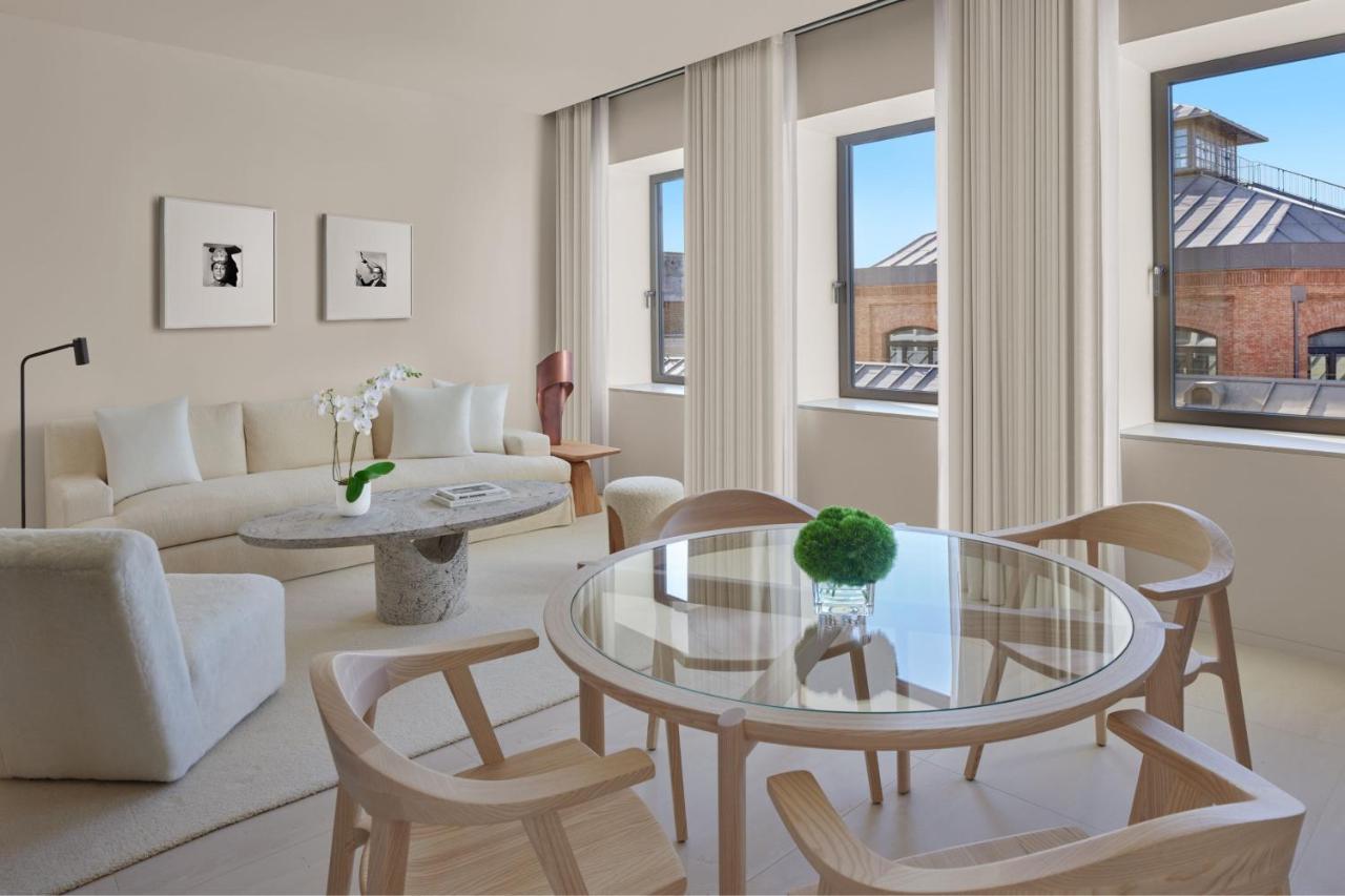 Suite Premier com 1 Quarto e Cama King-Size