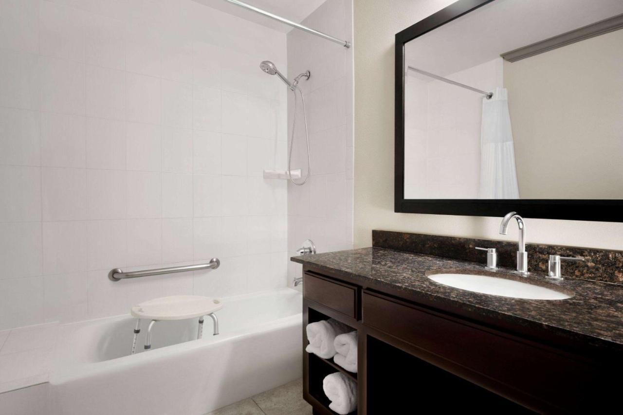 King Room - Mobility Access/Non-Smoking