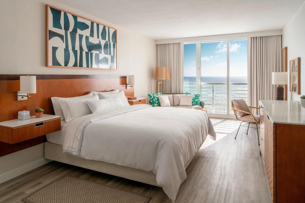 Guest room 1 King Oceanfront,1351953349:JPEG