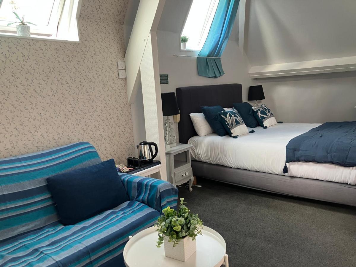 Double Room,1351954801:JPEG