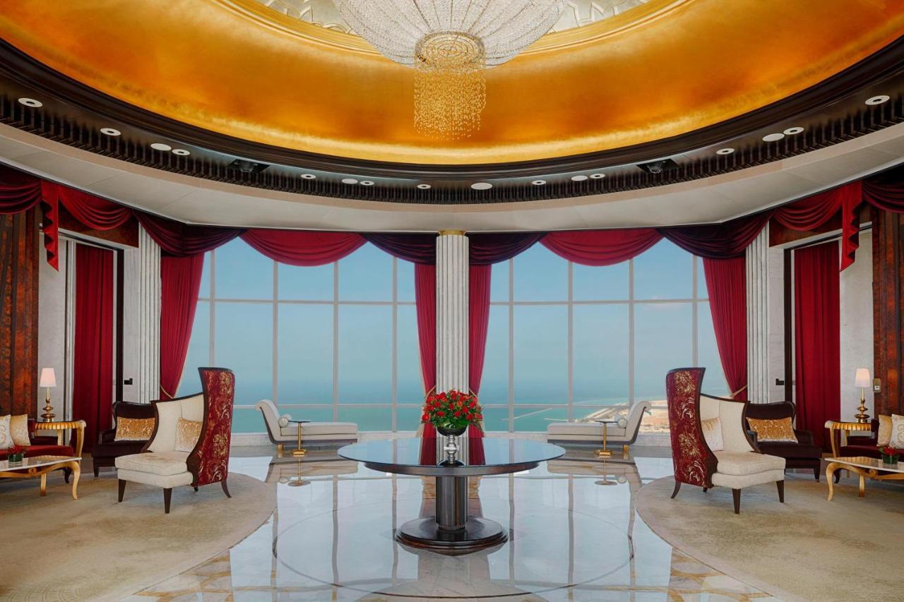 Penthouse-Suite Abu Dhabi mit 3 Schlafzimmern und Meerblick
