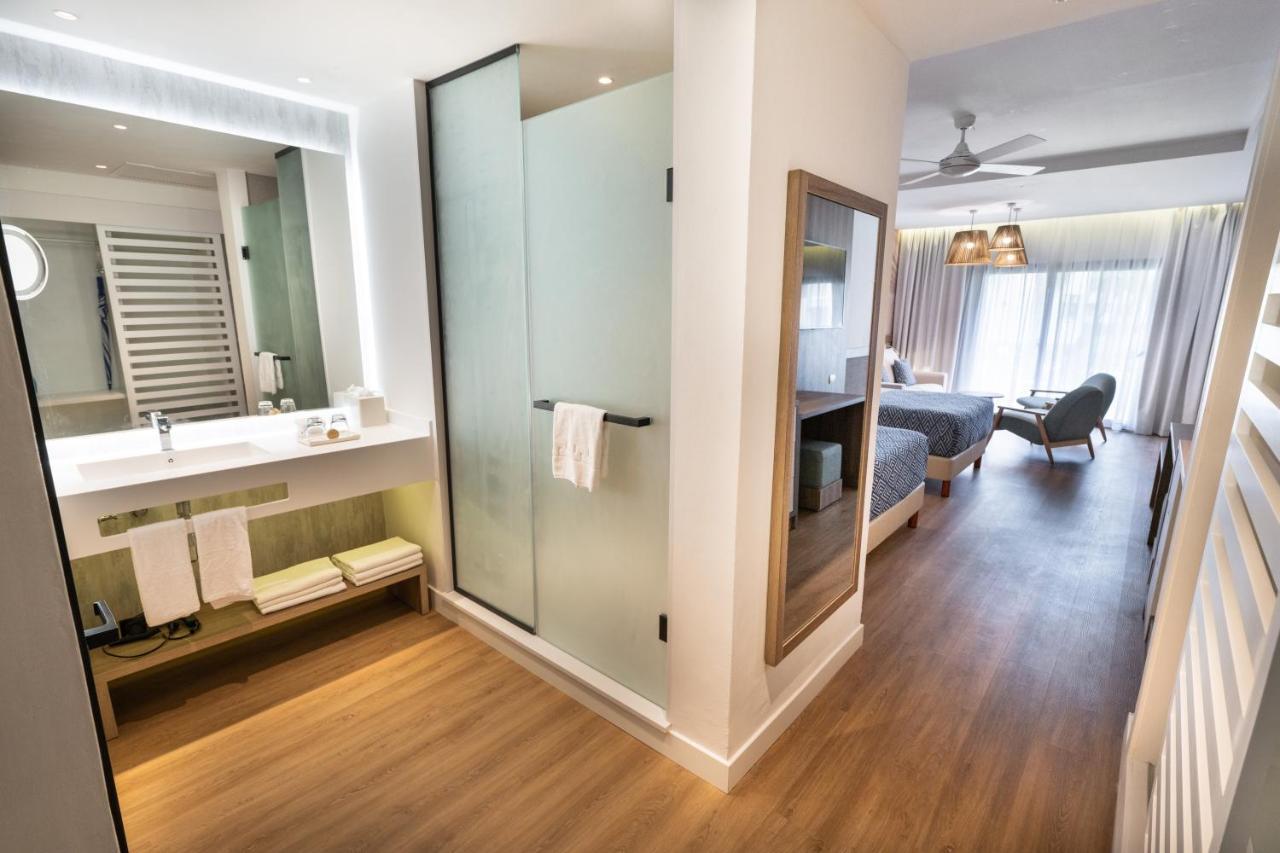 Suite Júnior Premium (3 Adultos + 1 Criança)