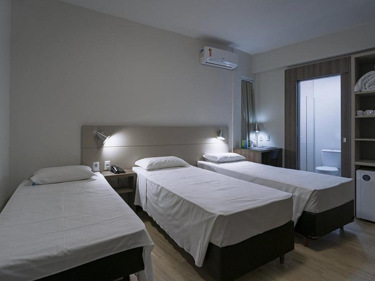 Quarto Triplo Standard