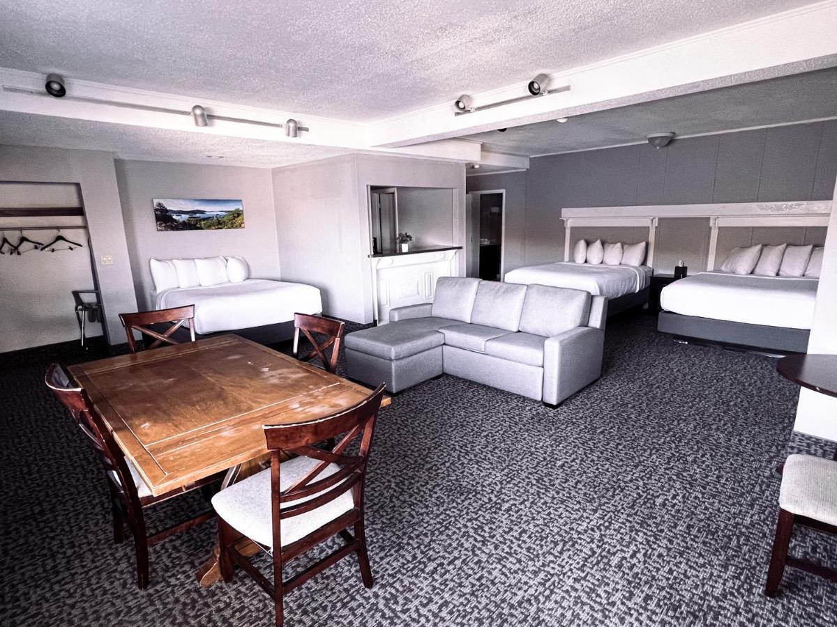 Lakefront Family Suite,1361678609:JPEG