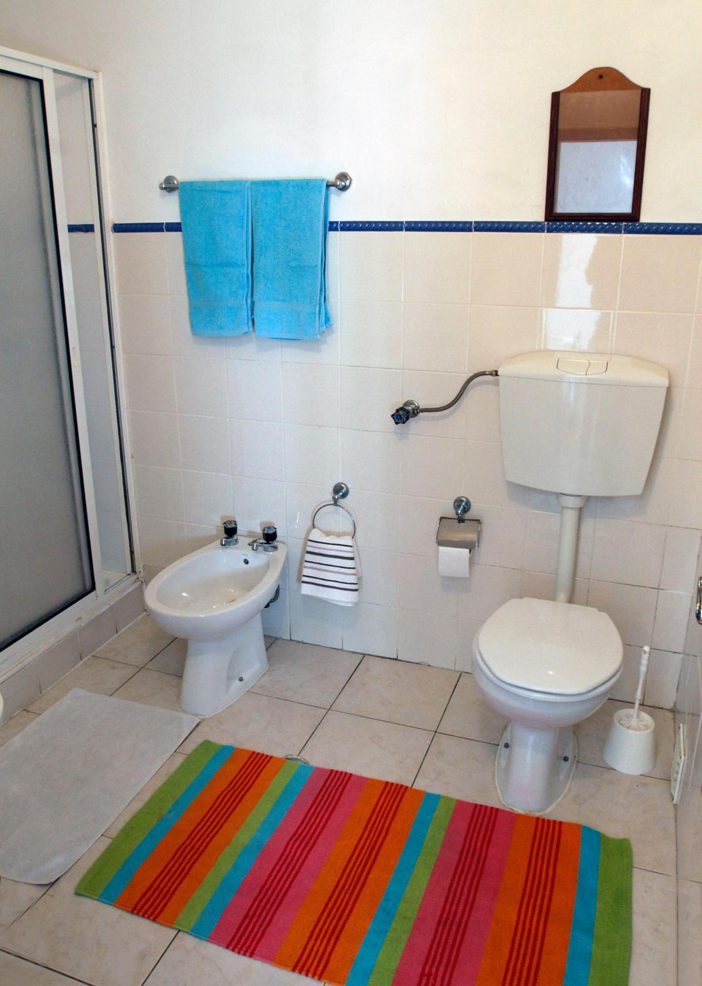 Quarto Duplo com Casa de Banho Privativa
