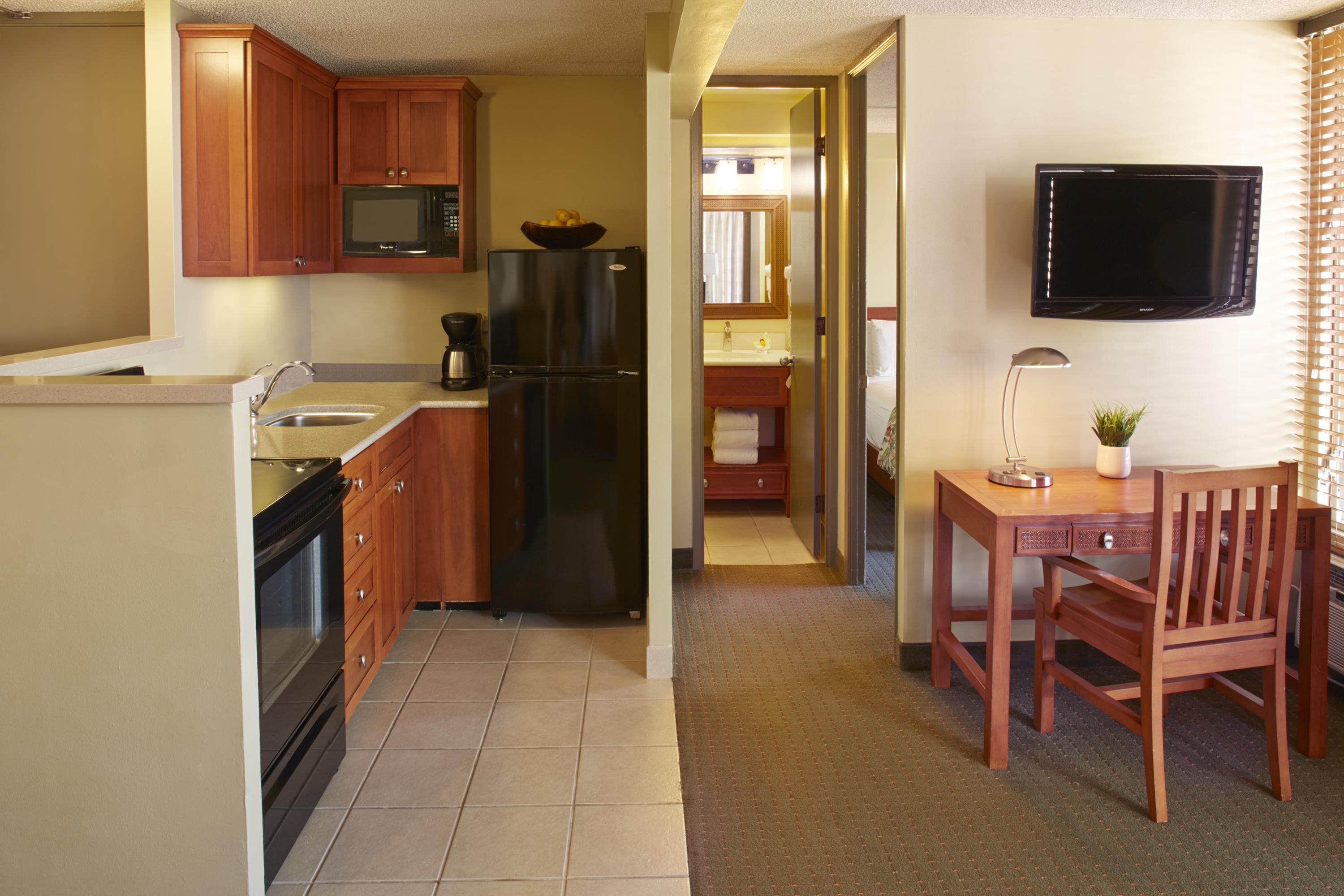 One Bedroom Suite One Queen,1559400013:JPEG