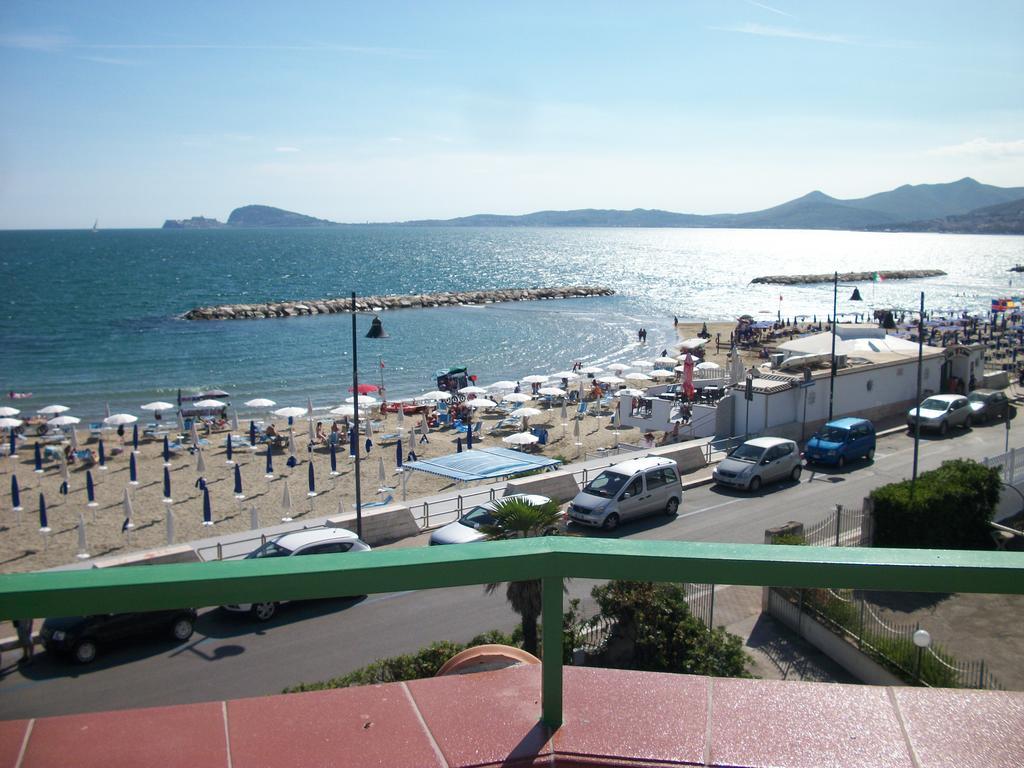 Double Room with Balcony and Sea View,136865799:JPEG